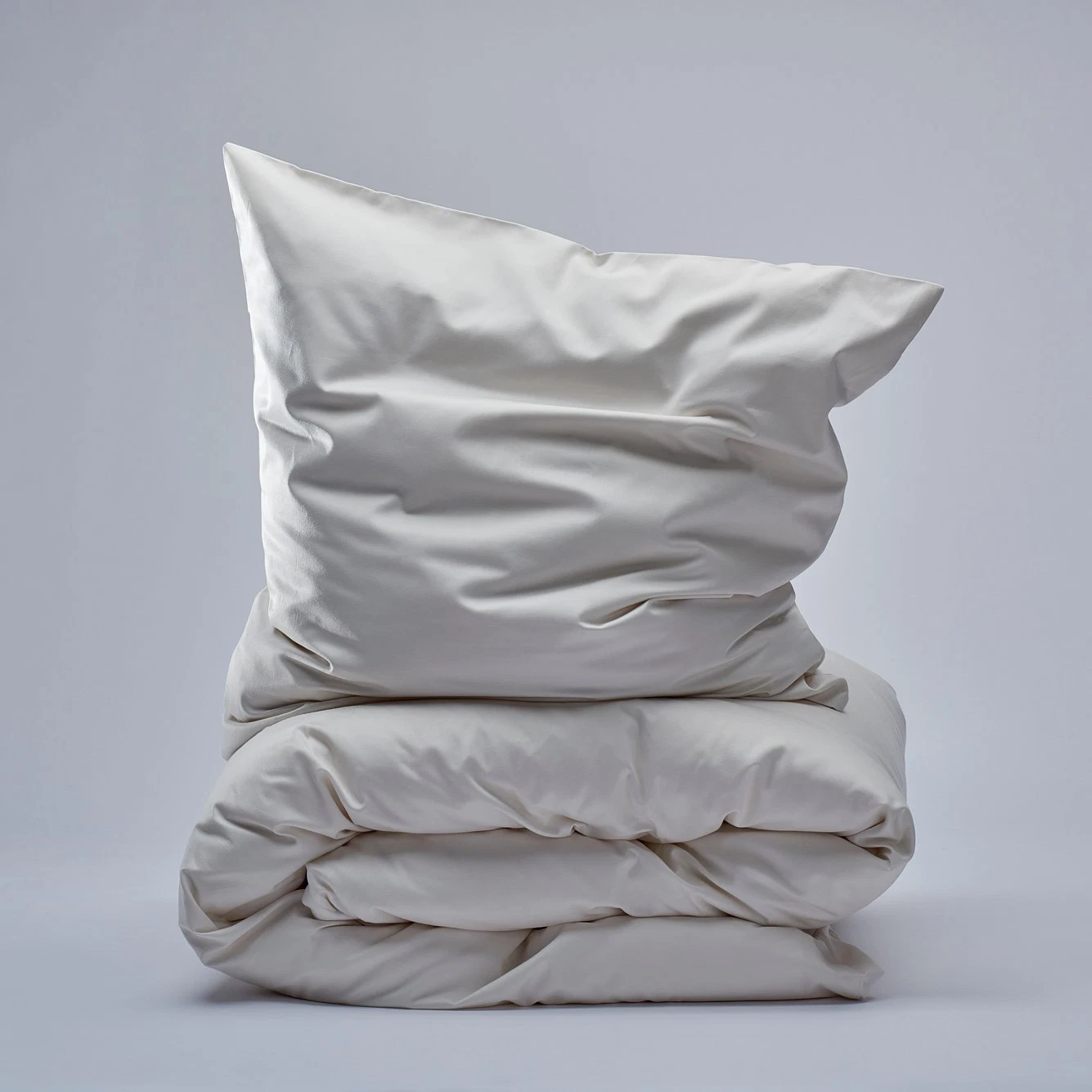 Bedroommood sateen duvet set almond milk