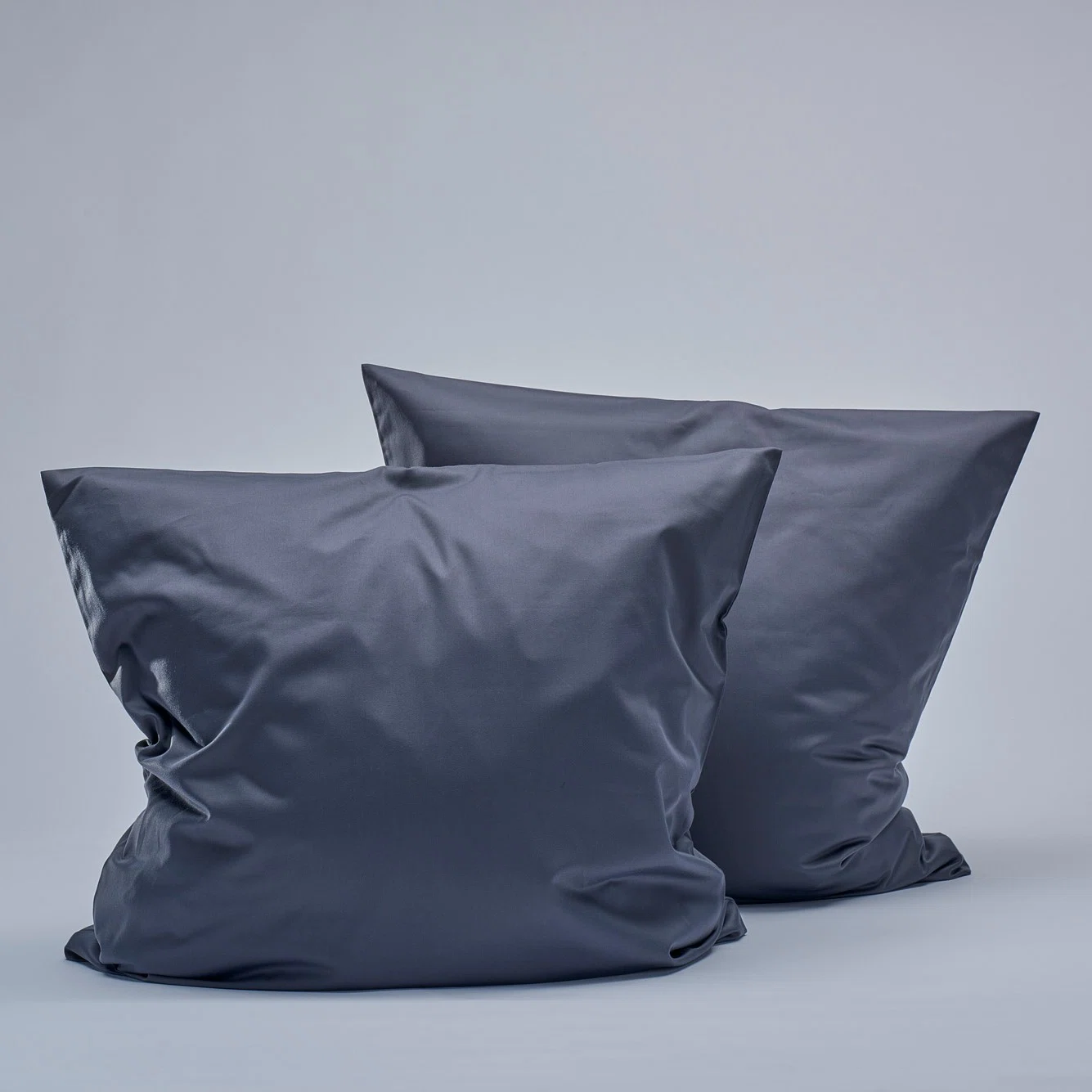 Bedroommood dark grey sateen pillowcases