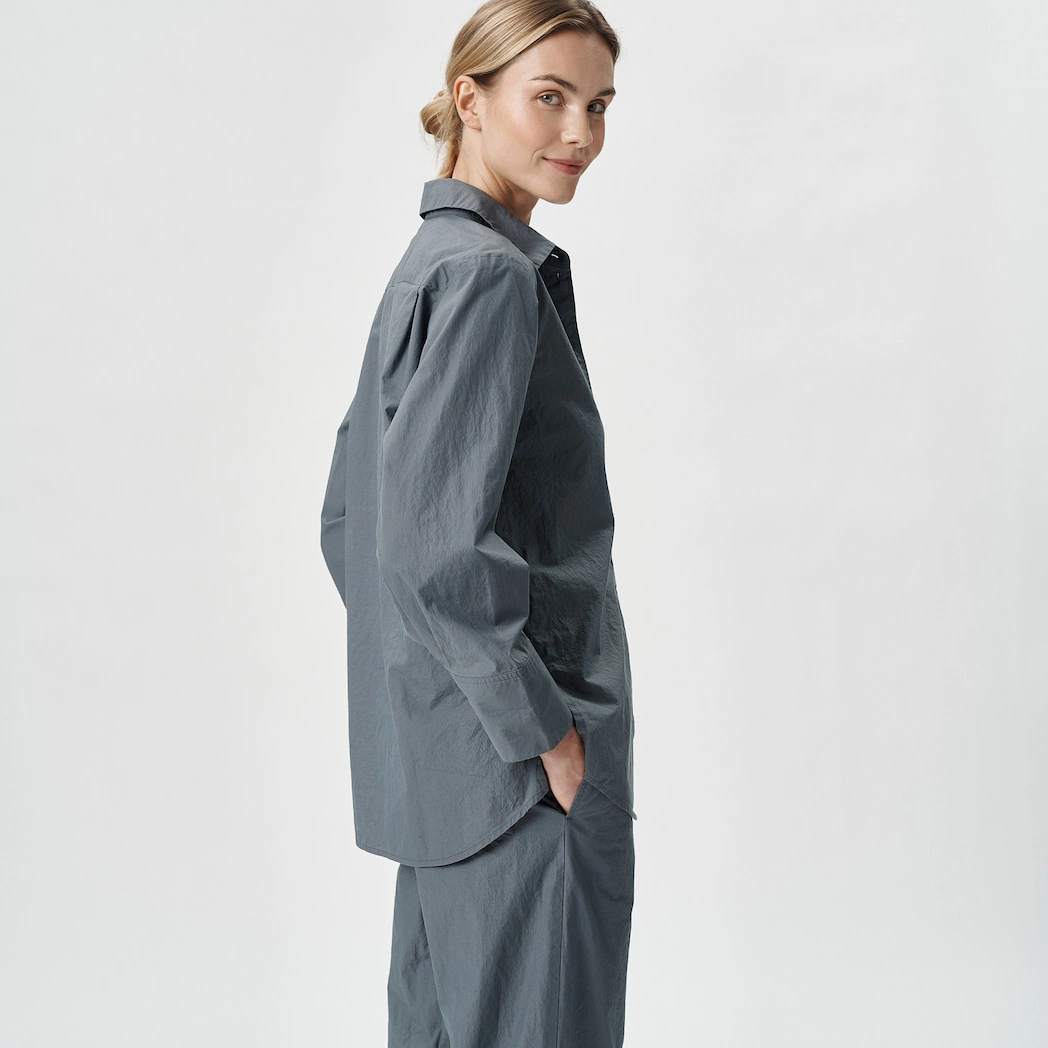 Bedroommood Julija Steponaviciute pyjama dark grey set side