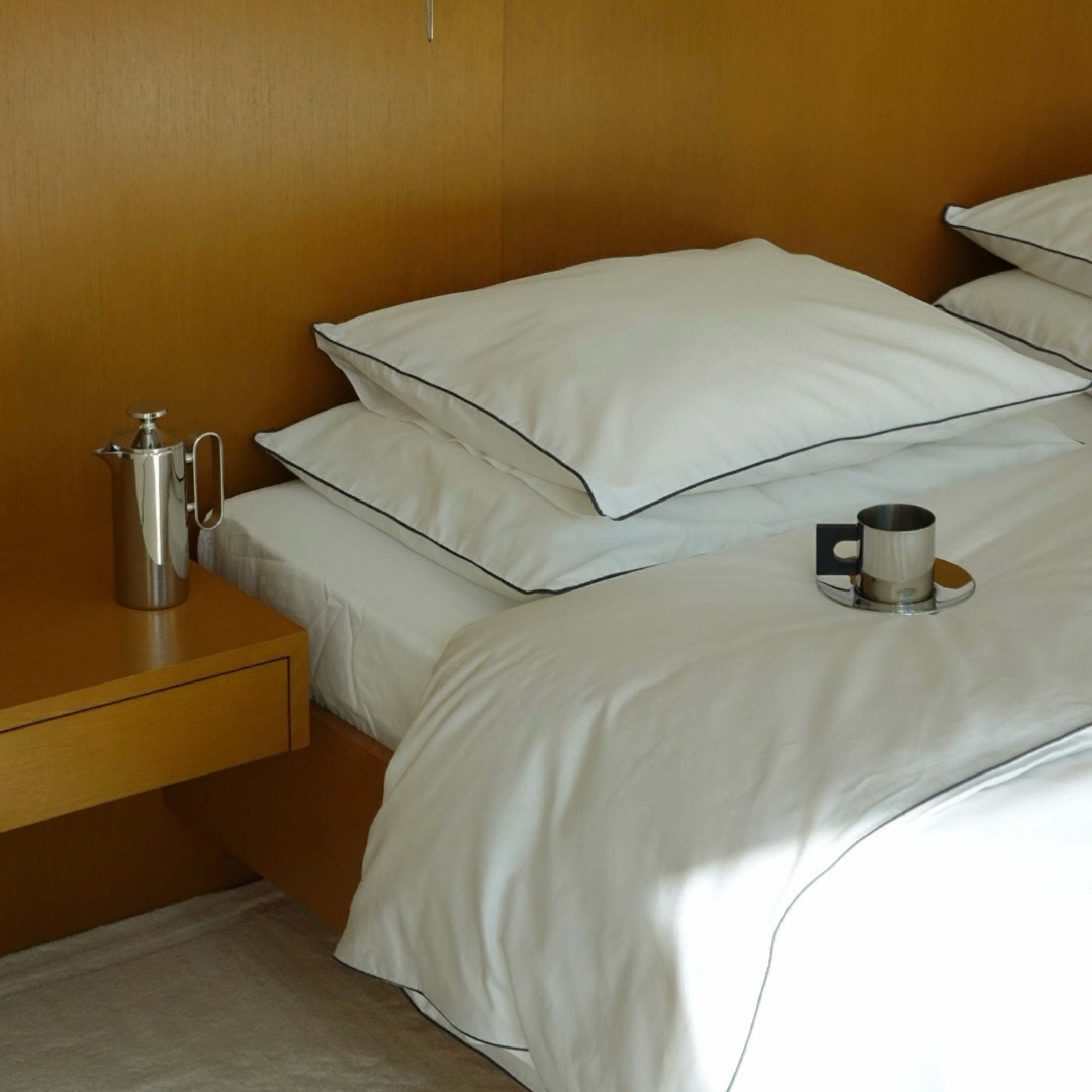 Bedroommood Classic collection white with piping