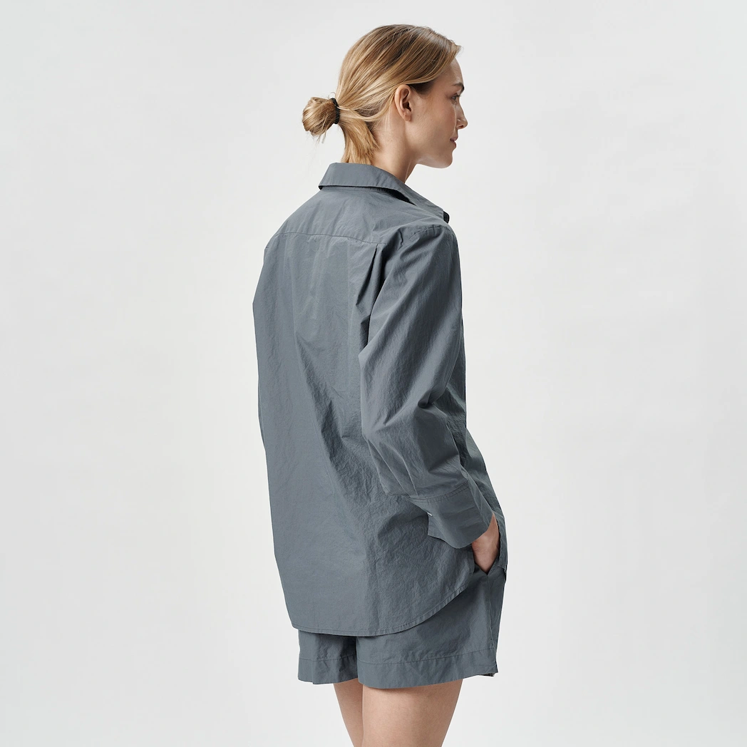 Bedroommood Julija Steponaviciute pyjama dark grey shirt side